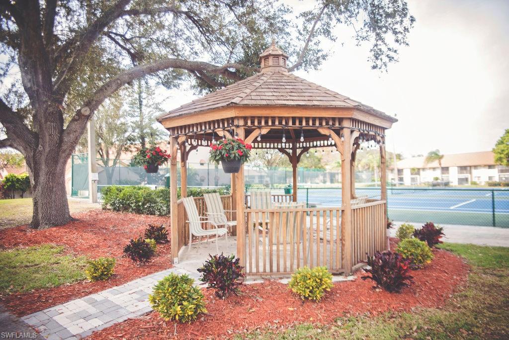 CLUBHOUSE VILLAGE - Residential