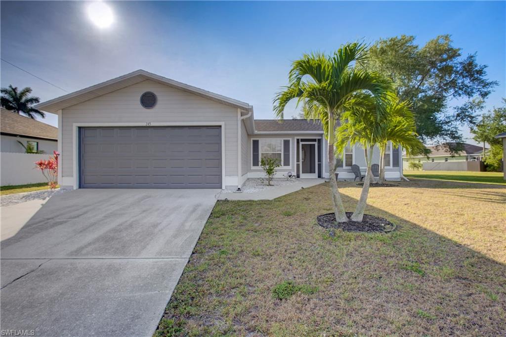 CAPE CORAL - Residential