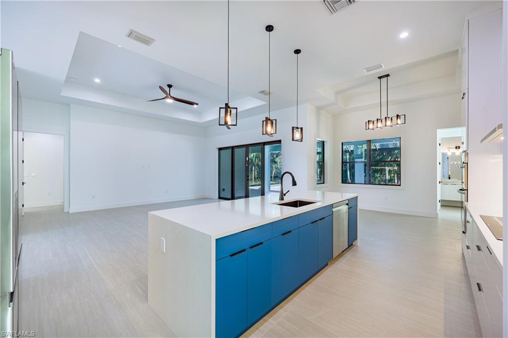GOLDEN GATE ESTATES - Residential