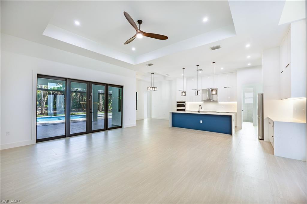 GOLDEN GATE ESTATES - Residential