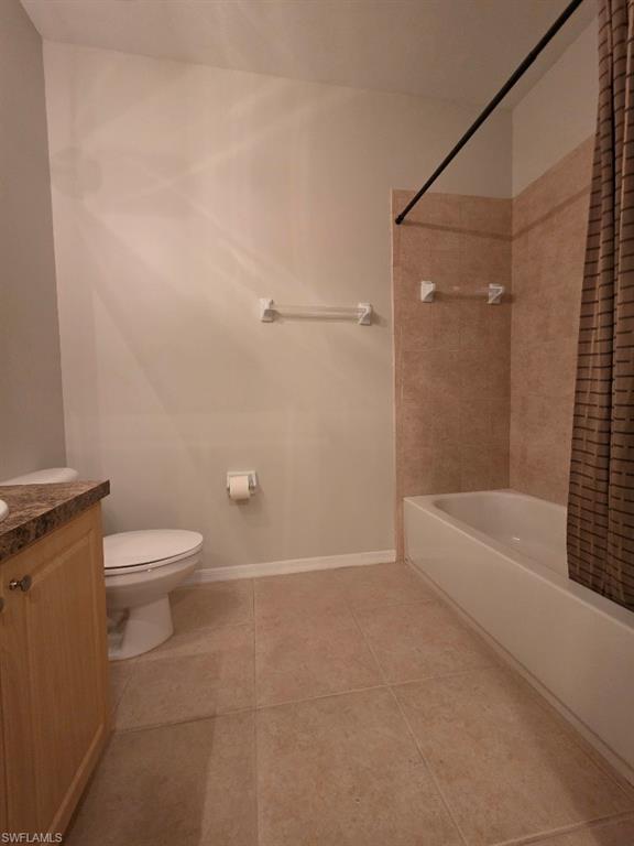 MANDOLIN BAY - Residential Lease