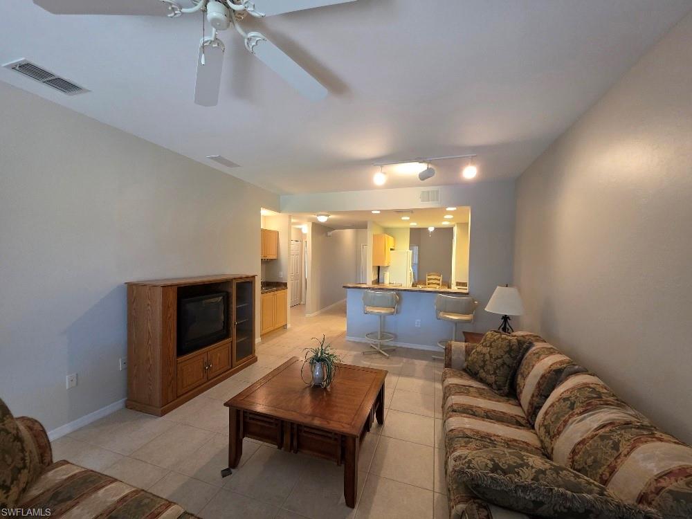 MANDOLIN BAY - Residential Lease