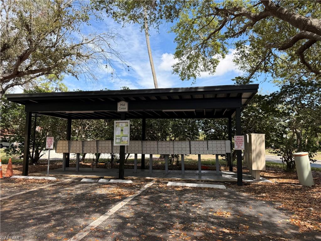 VENETIAN PALMS - Residential