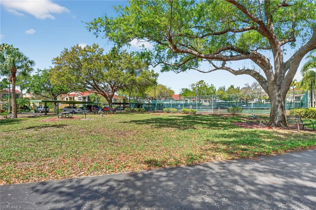 VENETIAN PALMS - Residential