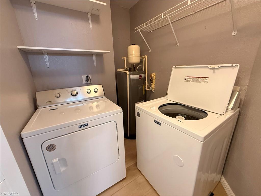 VENETIAN PALMS - Residential