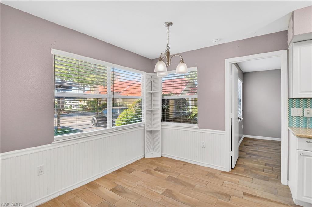 VENETIAN PALMS - Residential