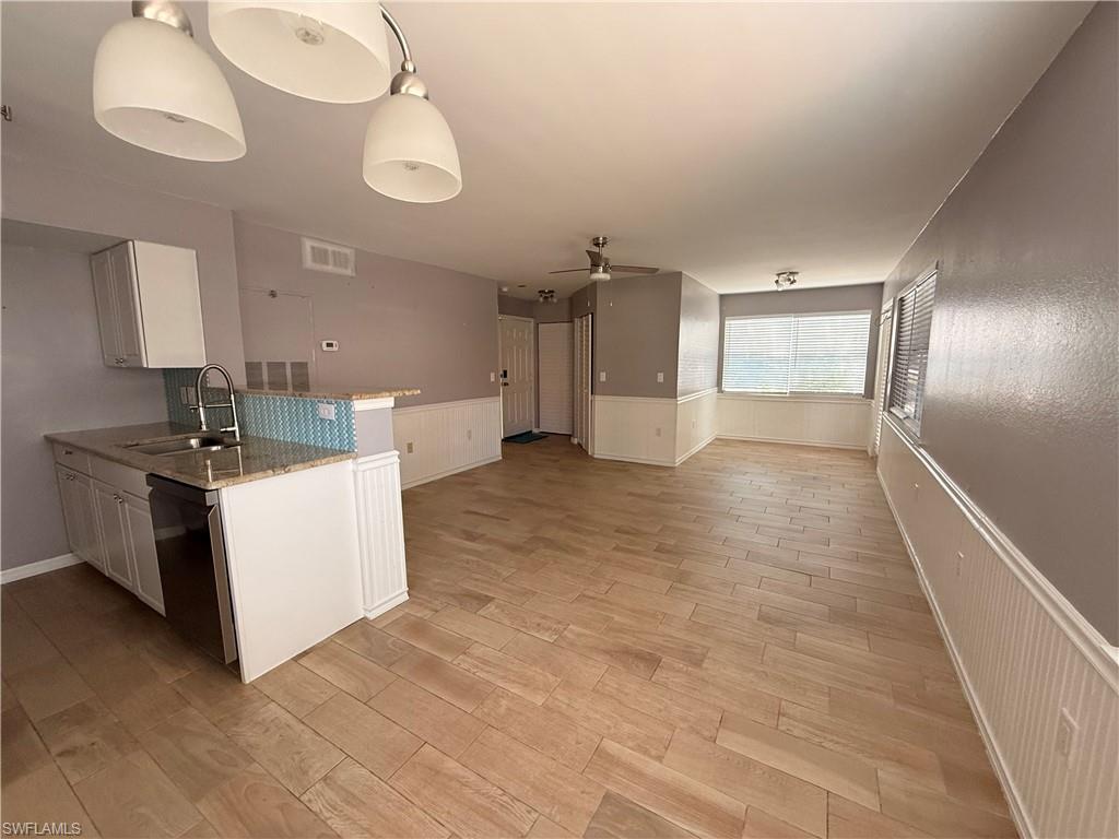 VENETIAN PALMS - Residential