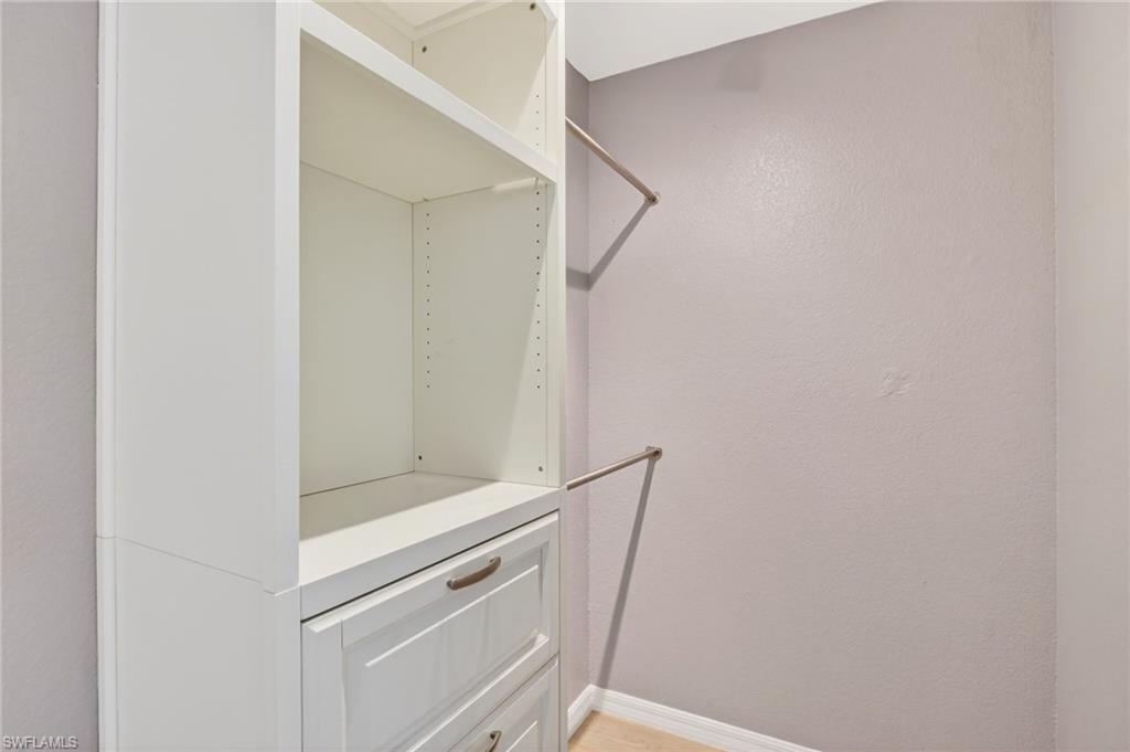 VENETIAN PALMS - Residential