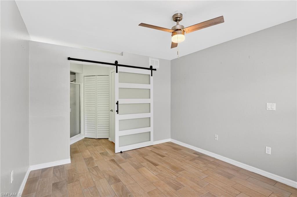 VENETIAN PALMS - Residential