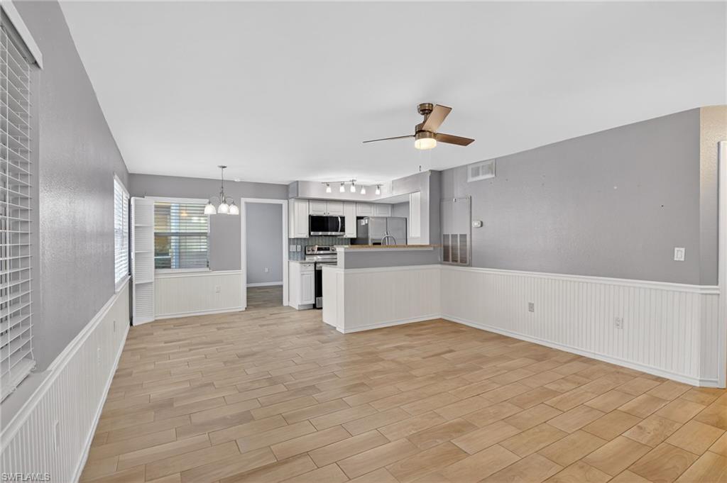 VENETIAN PALMS - Residential