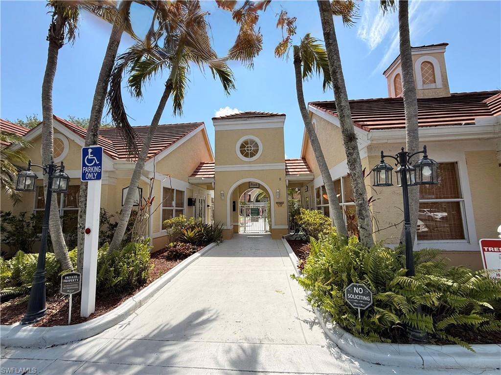 VENETIAN PALMS - Residential