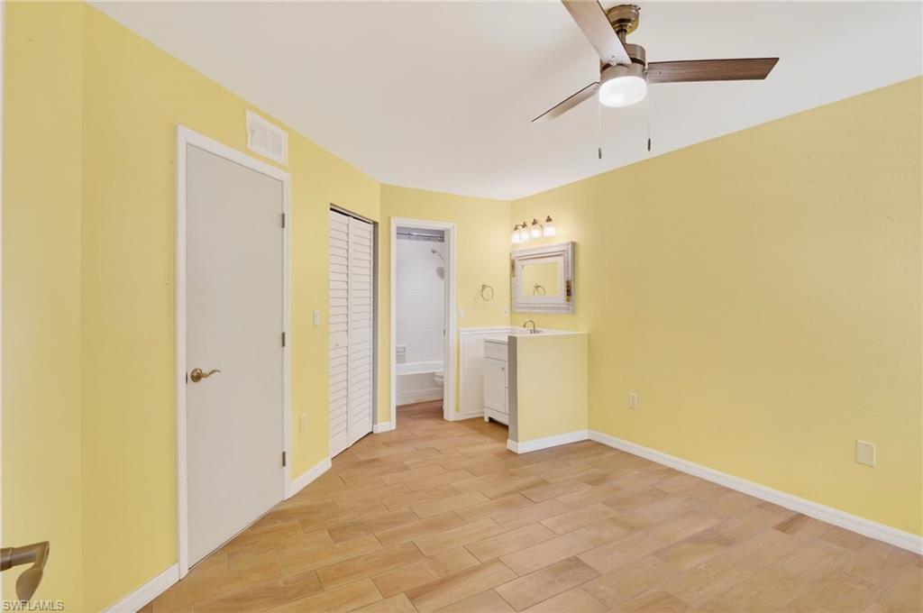 VENETIAN PALMS - Residential