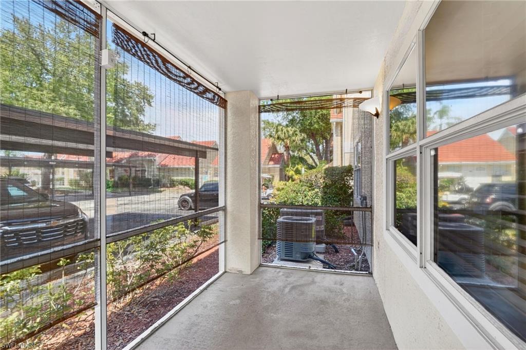 VENETIAN PALMS - Residential