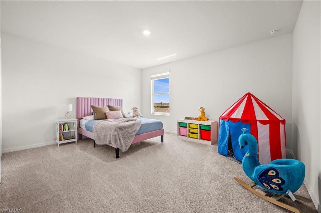 TUCKERS COVE - Residential