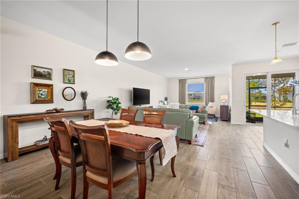 TUCKERS COVE - Residential