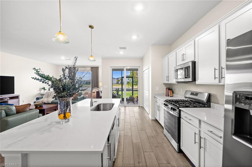 TUCKERS COVE - Residential