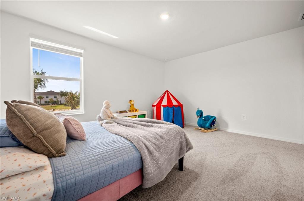 TUCKERS COVE - Residential