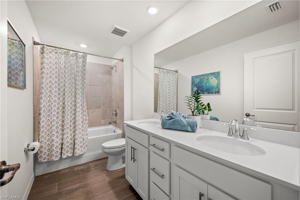 TUCKERS COVE - Residential