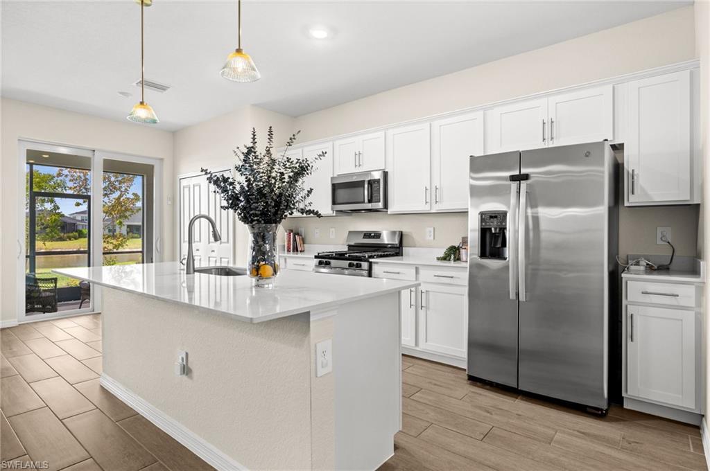 TUCKERS COVE - Residential