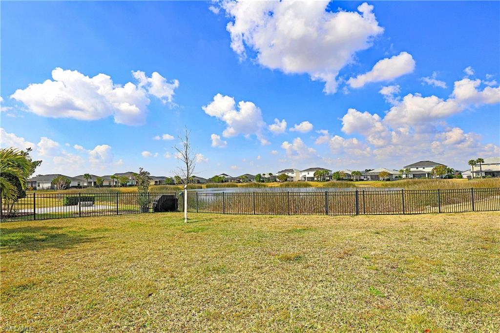 TRAILS EDGE - Residential