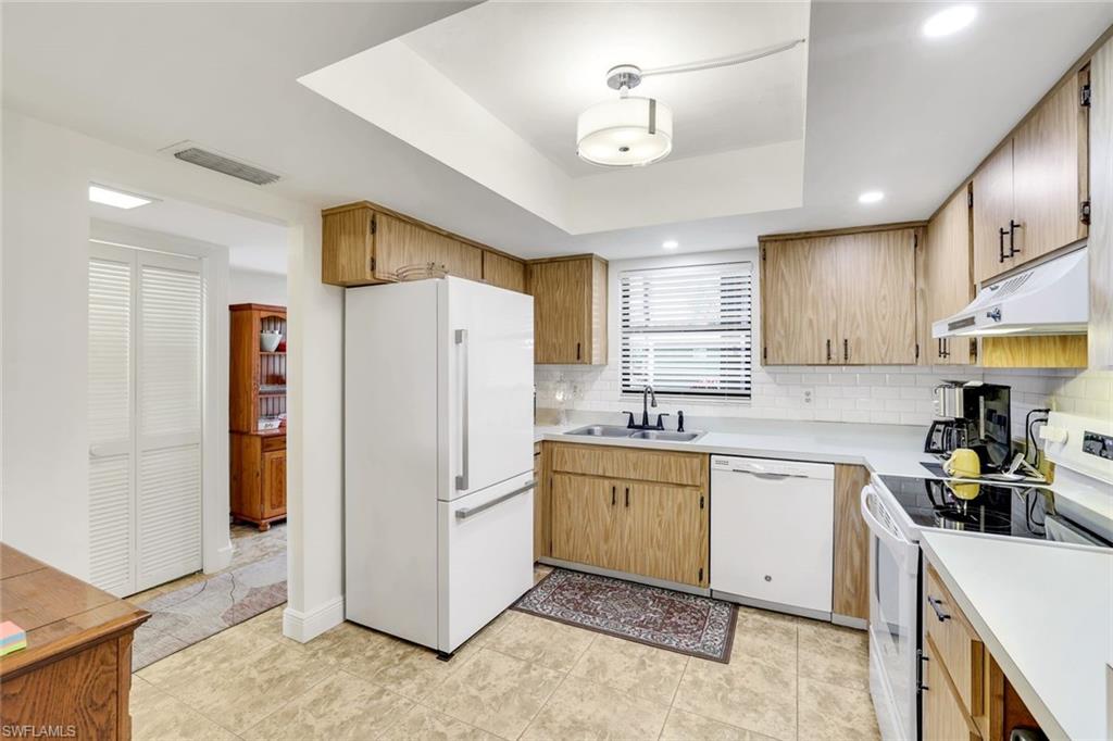 CYPRESS GATE - Residential