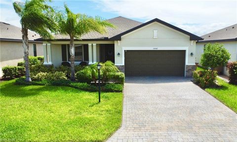 14542 Monrovia LN FORT MYERS FL 33905