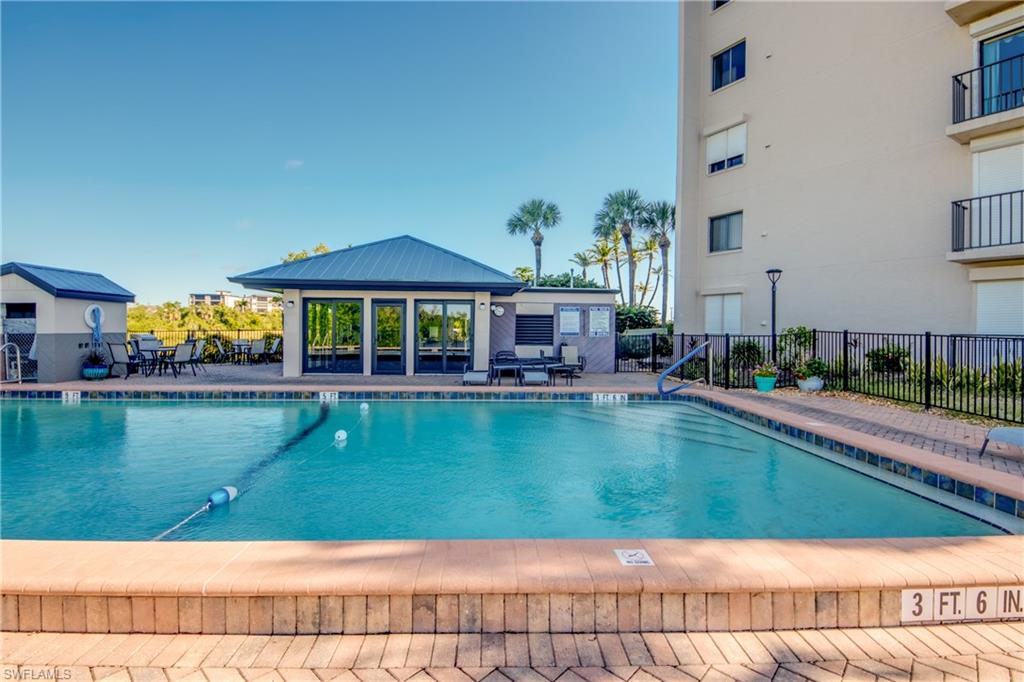 MOORINGS POINT CONDO - Residential