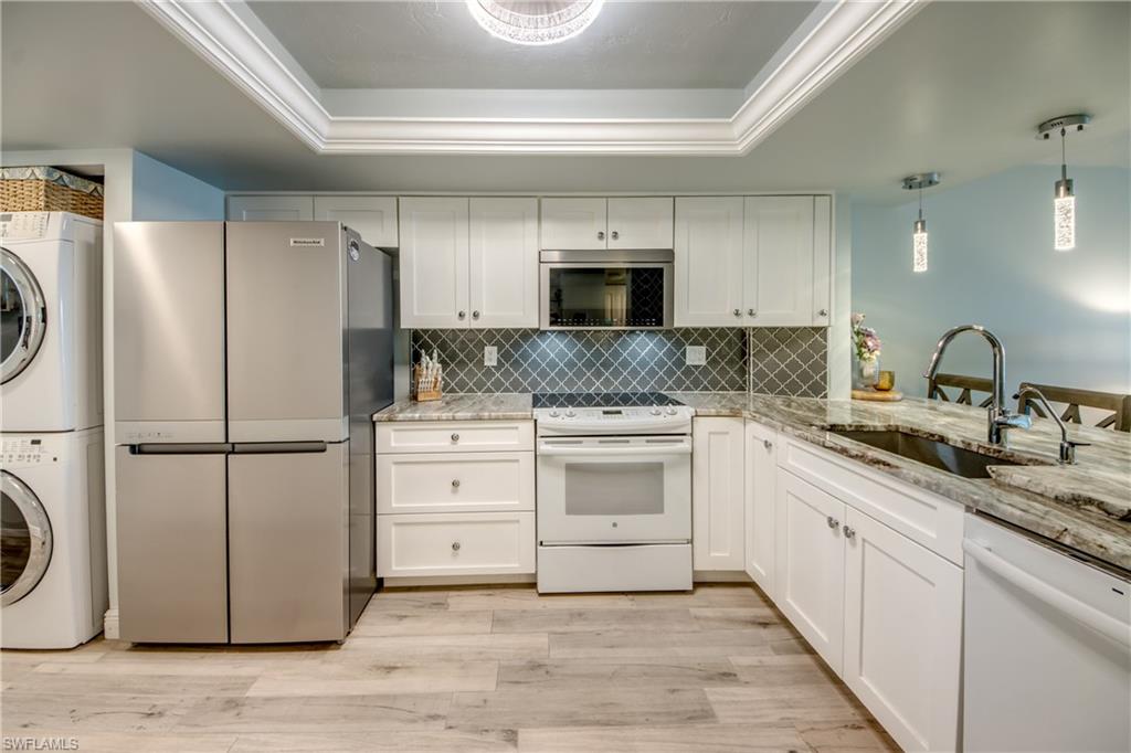 MOORINGS POINT CONDO - Residential