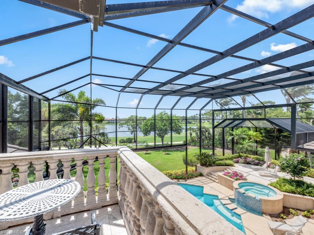 BAY WOODS - Residential