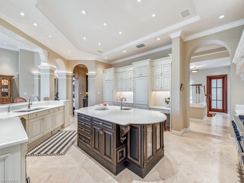 BAY WOODS - Residential