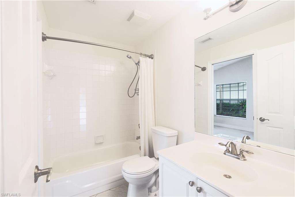 VILLAS OF WHITTENBERG - Residential Lease