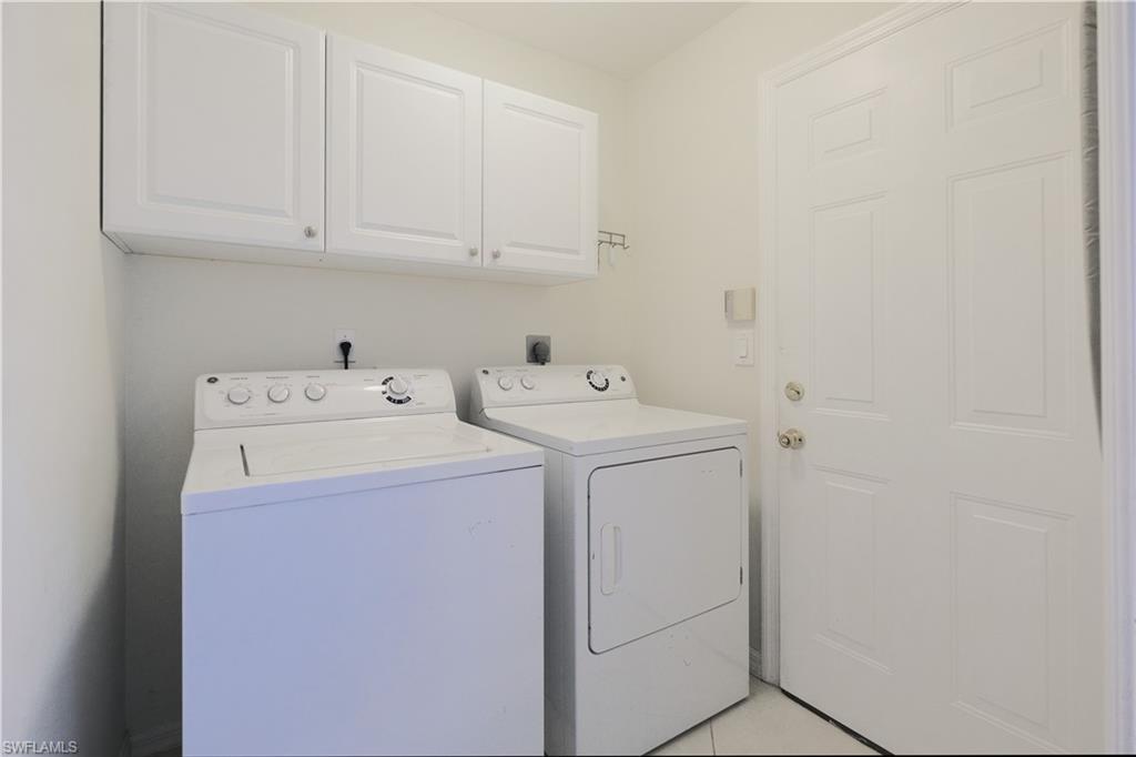 VILLAS OF WHITTENBERG - Residential Lease