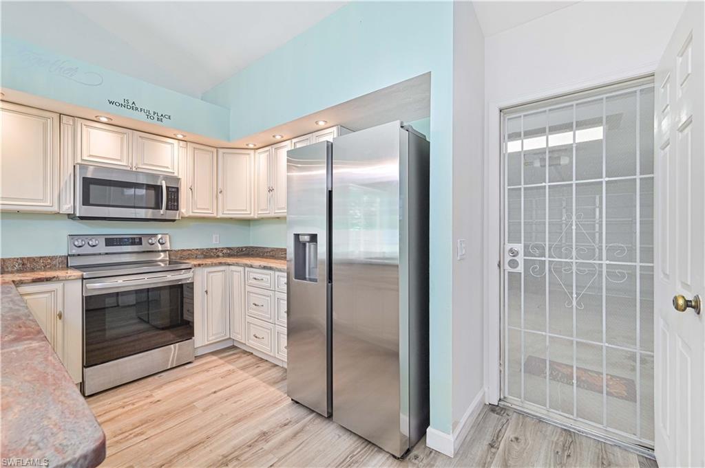 THE GROVE - Residential