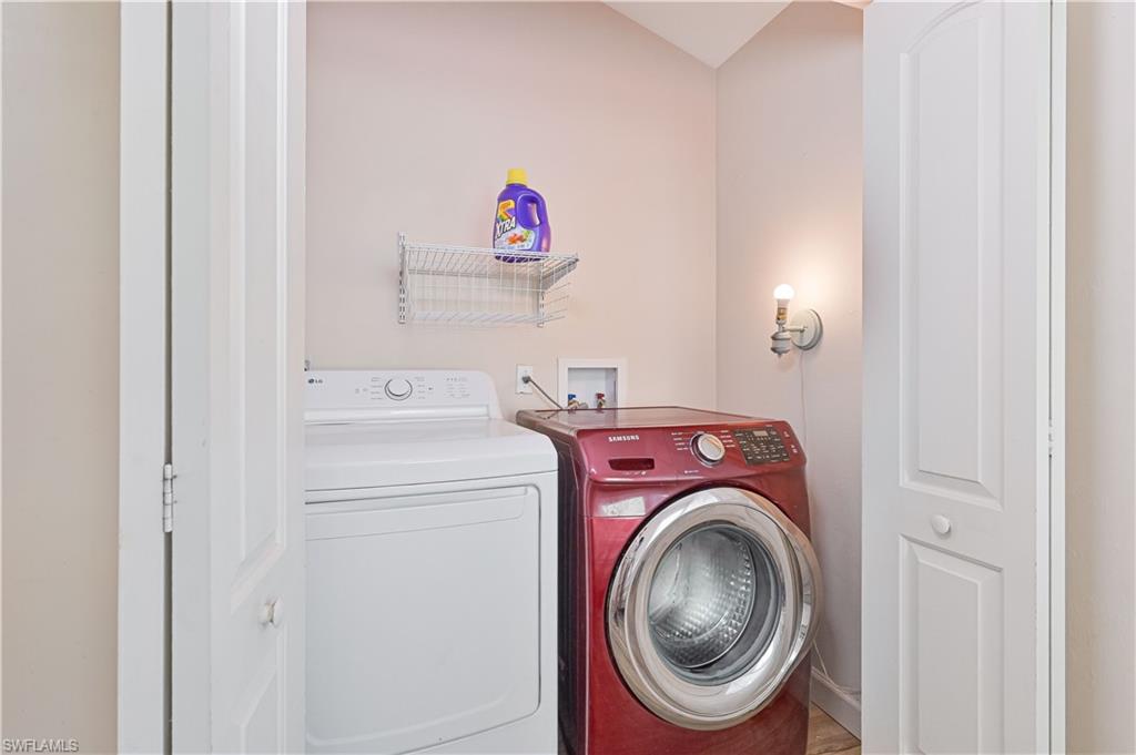 THE GROVE - Residential