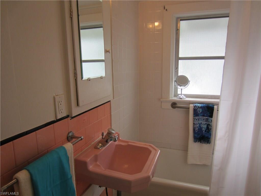 MCPHIE PARK - Residential