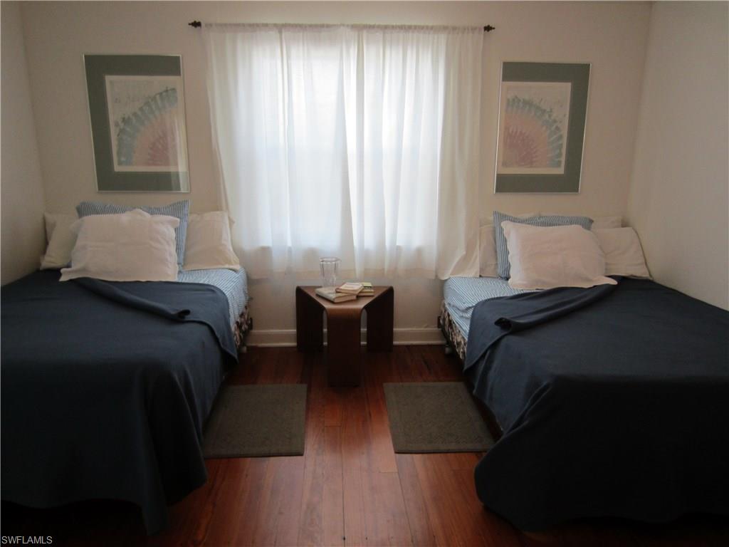 MCPHIE PARK - Residential