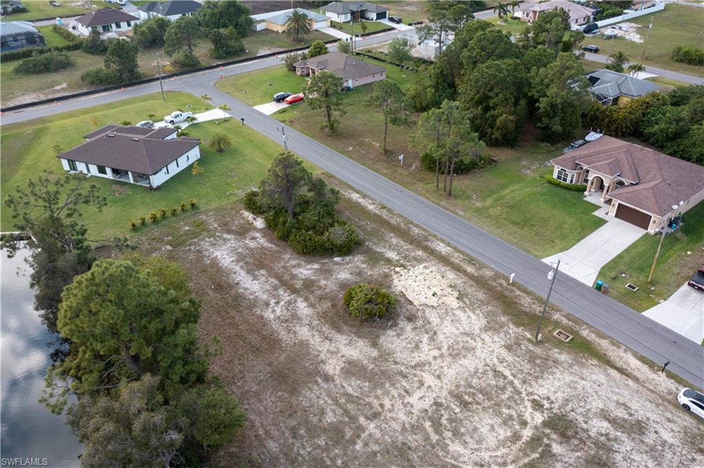 CAPE CORAL - Land