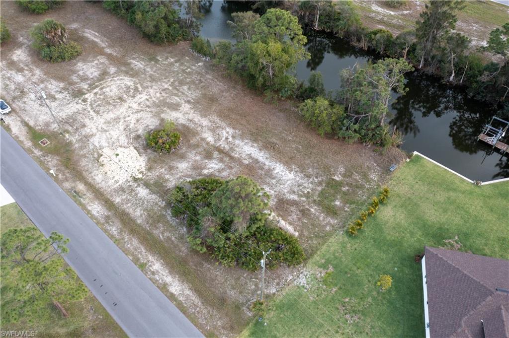 CAPE CORAL - Land