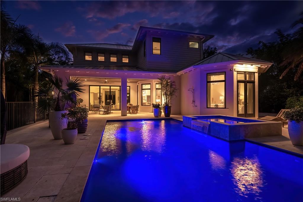 MOORINGS - Residential