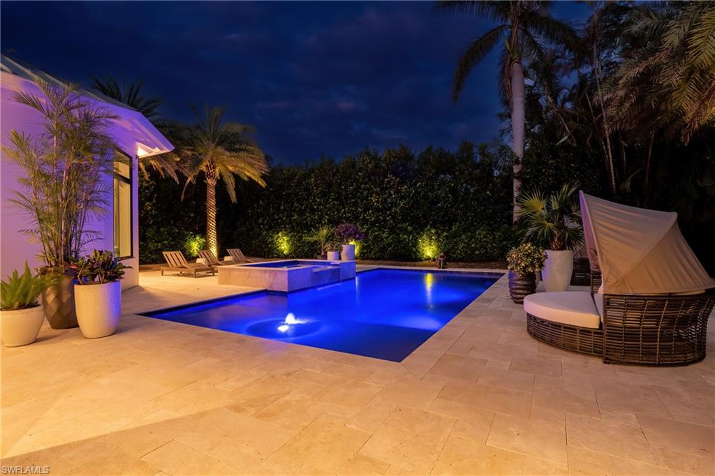 MOORINGS - Residential