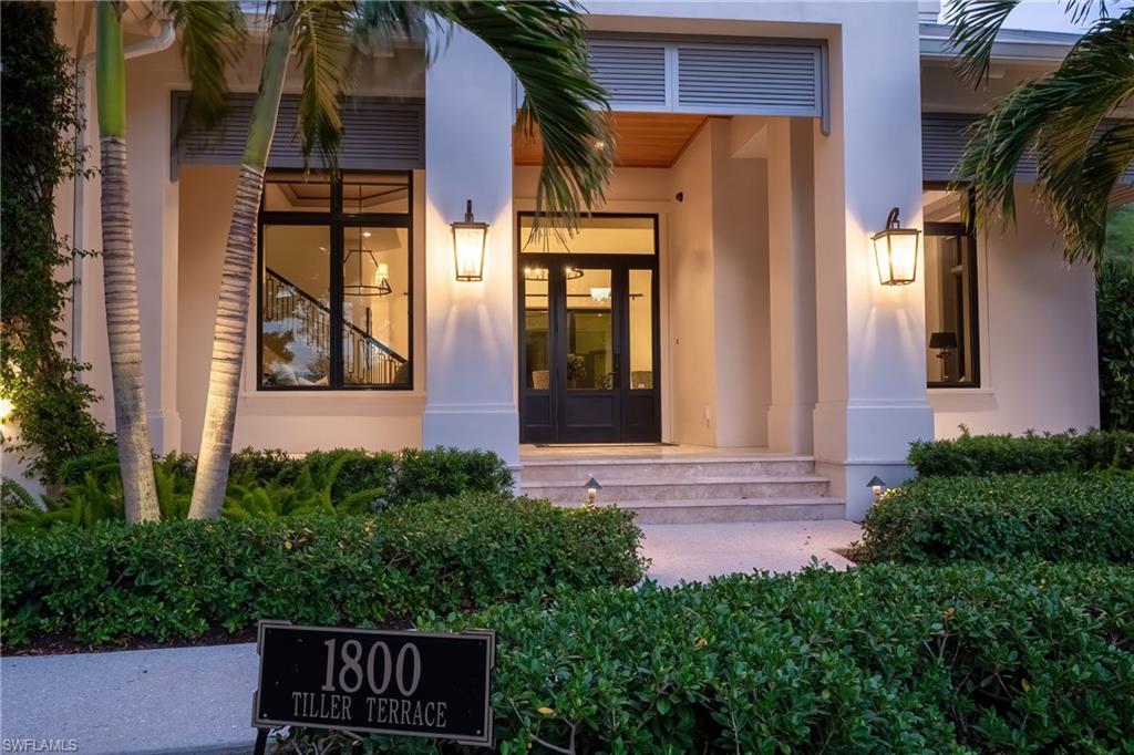 MOORINGS - Residential