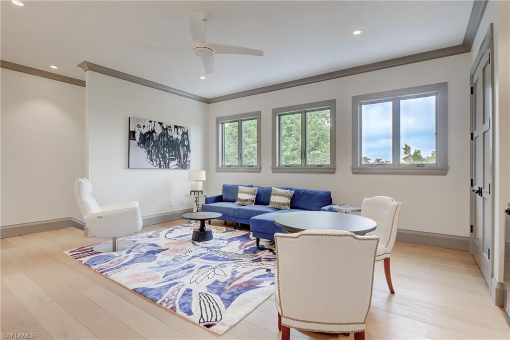 MOORINGS - Residential