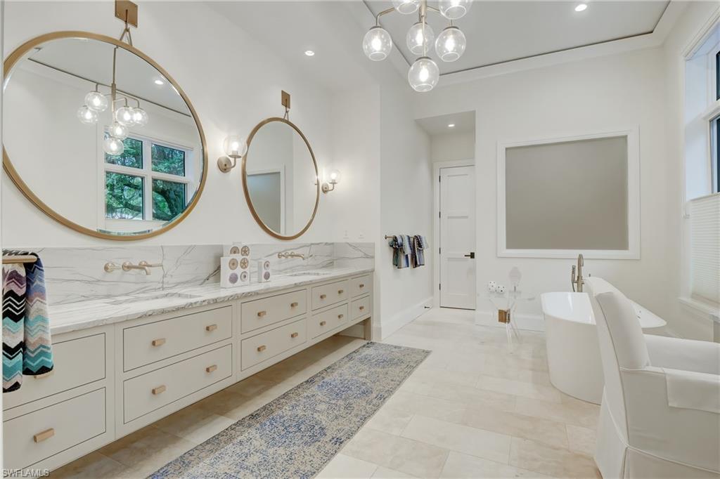 MOORINGS - Residential