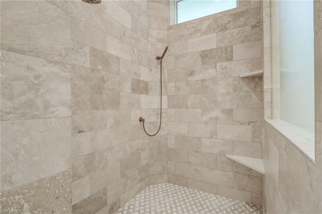 MOORINGS - Residential