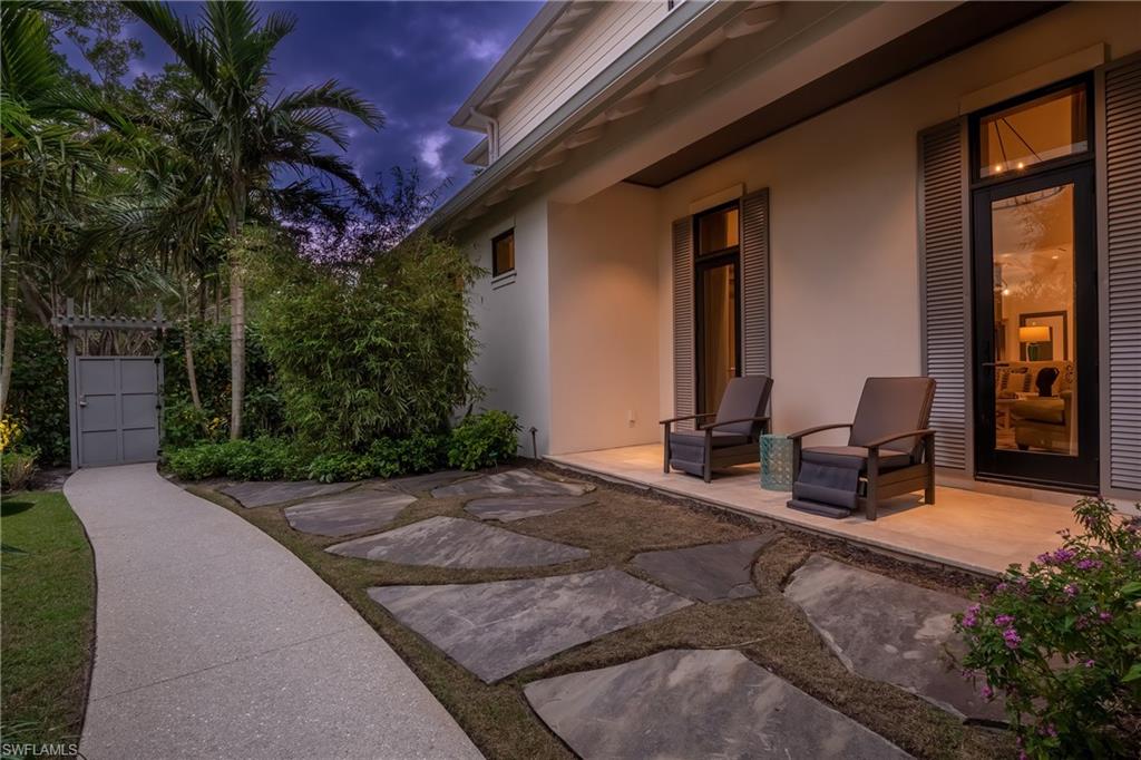 MOORINGS - Residential