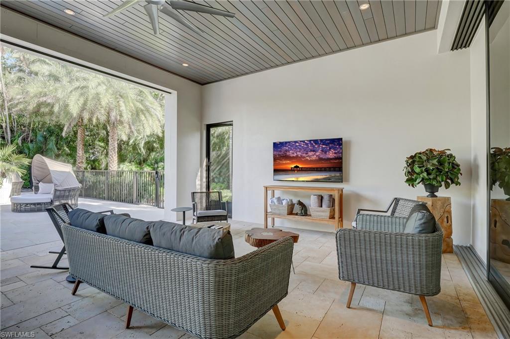 MOORINGS - Residential