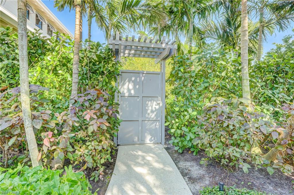 MOORINGS - Residential