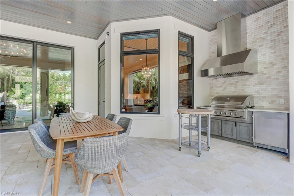 MOORINGS - Residential