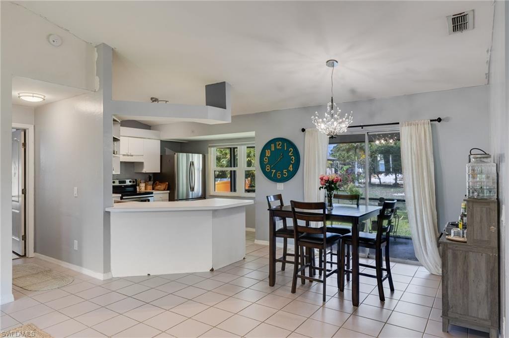 SAN CARLOS PARK - Residential