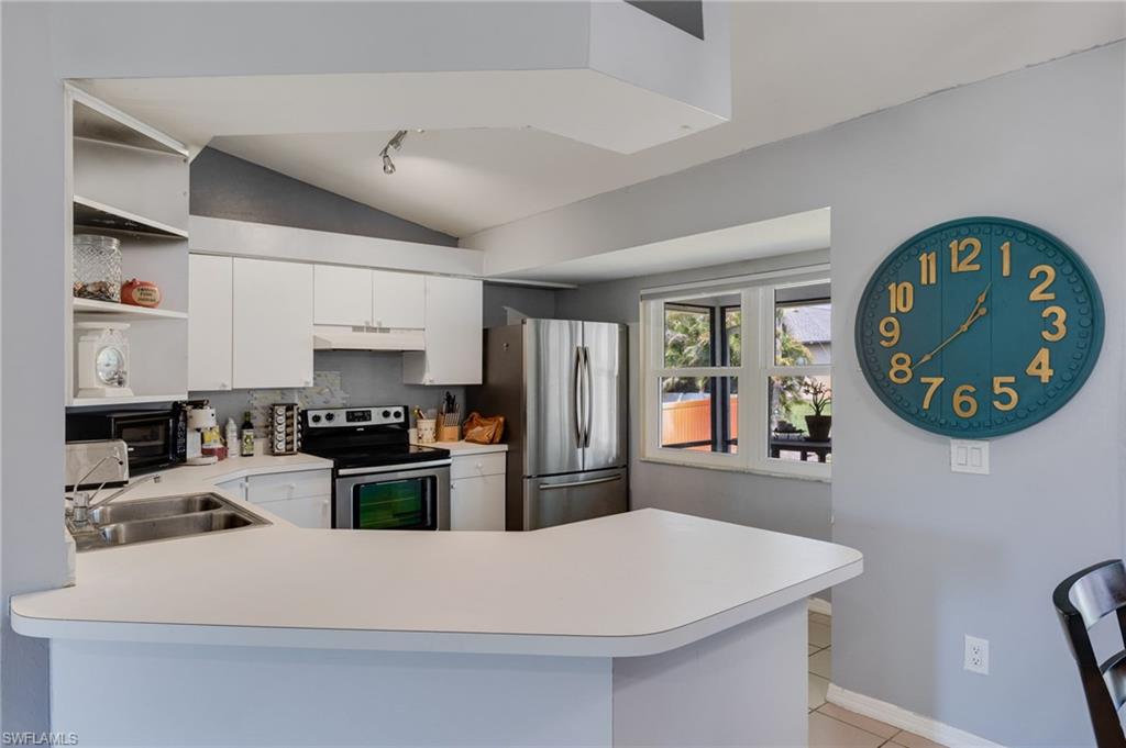 SAN CARLOS PARK - Residential